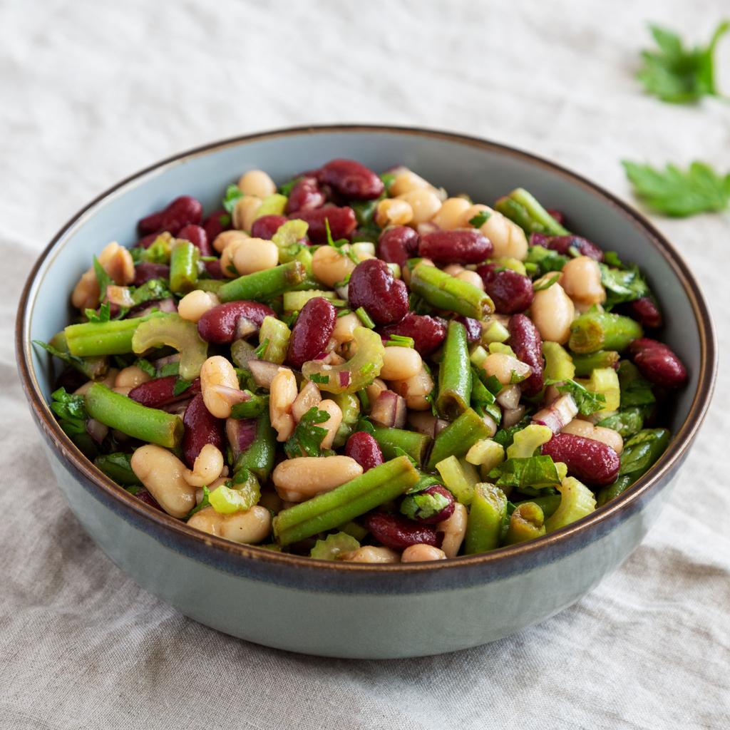 Üç Fasulyeli Salata