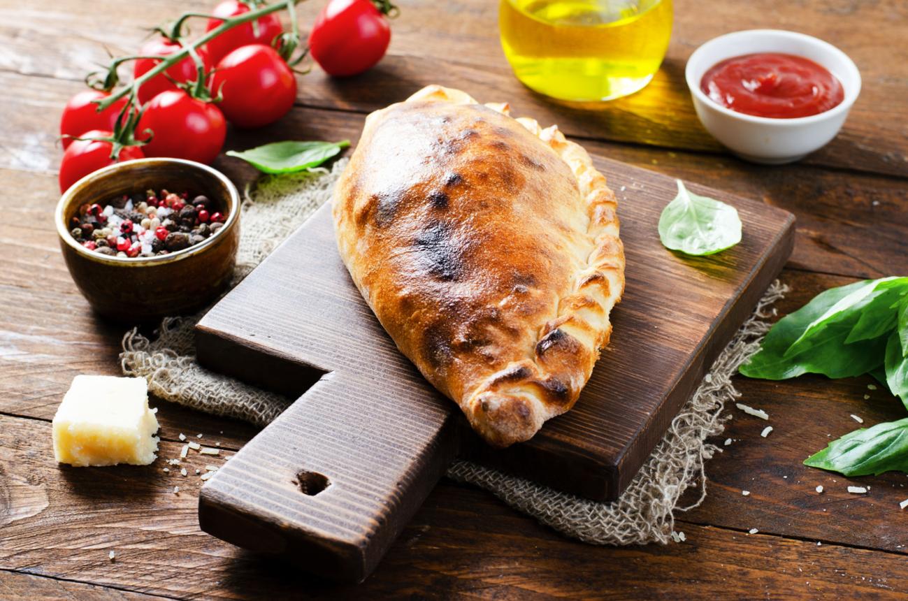 Kapalı Pizza (Calzone)