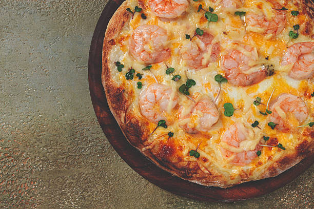 Peynirli ve Karidesli Pizza