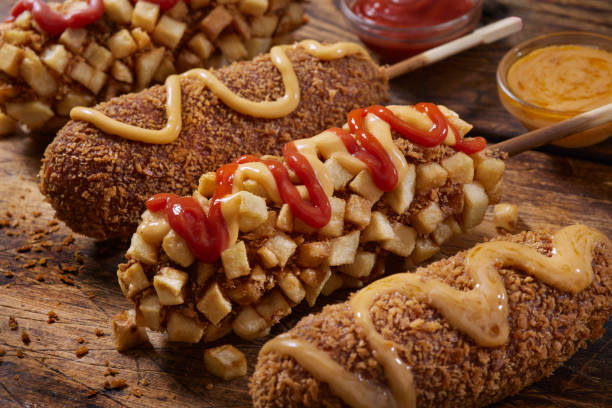 Gamja Hot Dog: Kore’nin Çıtır Patates Kaplı Sokak Lezzeti