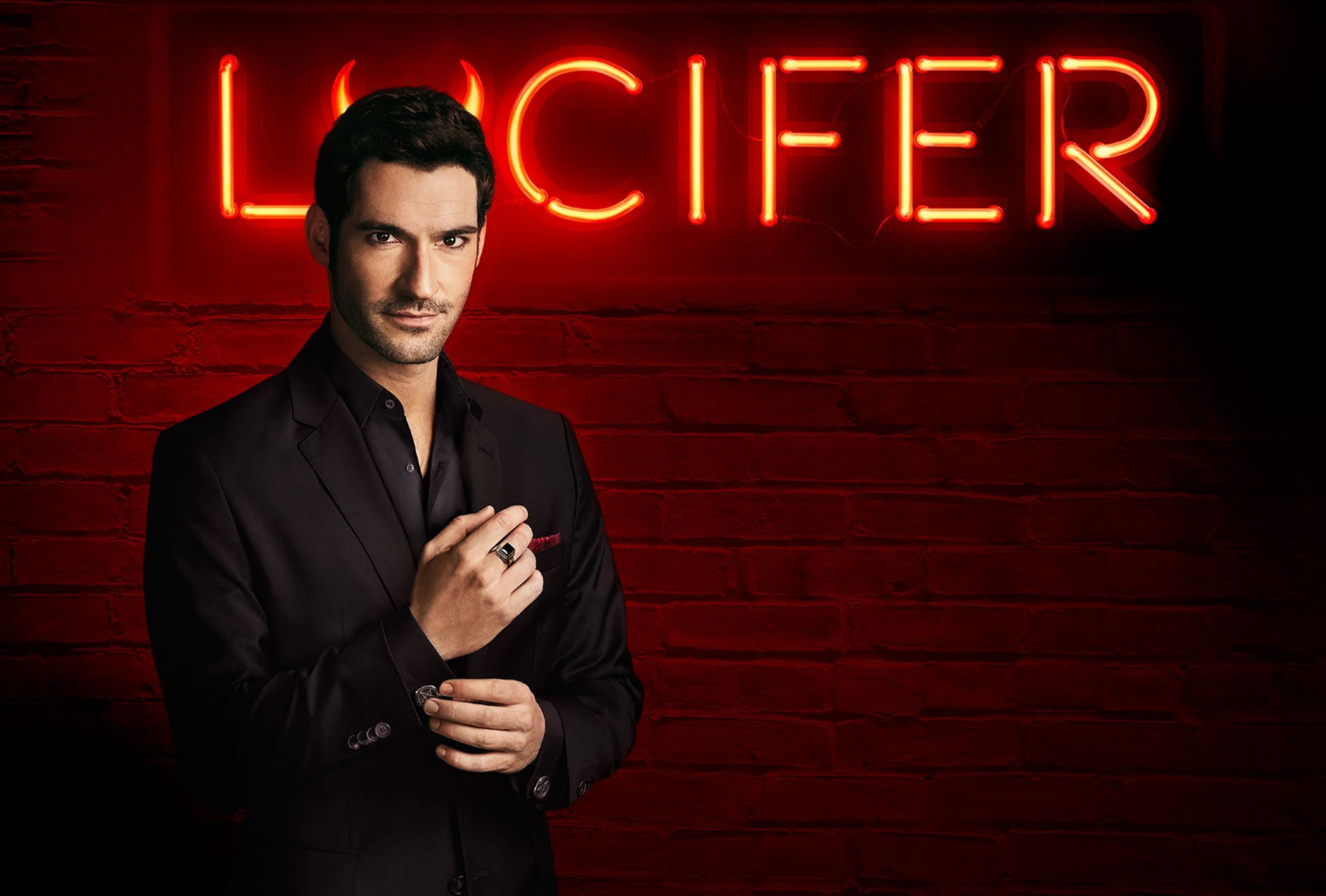Lucifer: Şeytanın İnsanlığı Keşfettiği Modern Bir Mitoloji