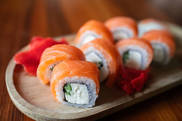 Philadelphia Roll (Somon ve Krem Peynirli Sushi)