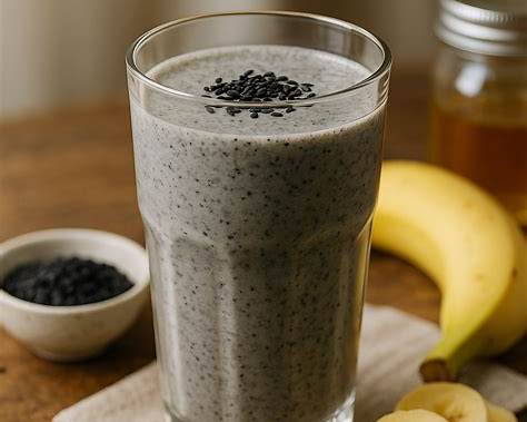 Siyah Susam ve Muz Smoothie